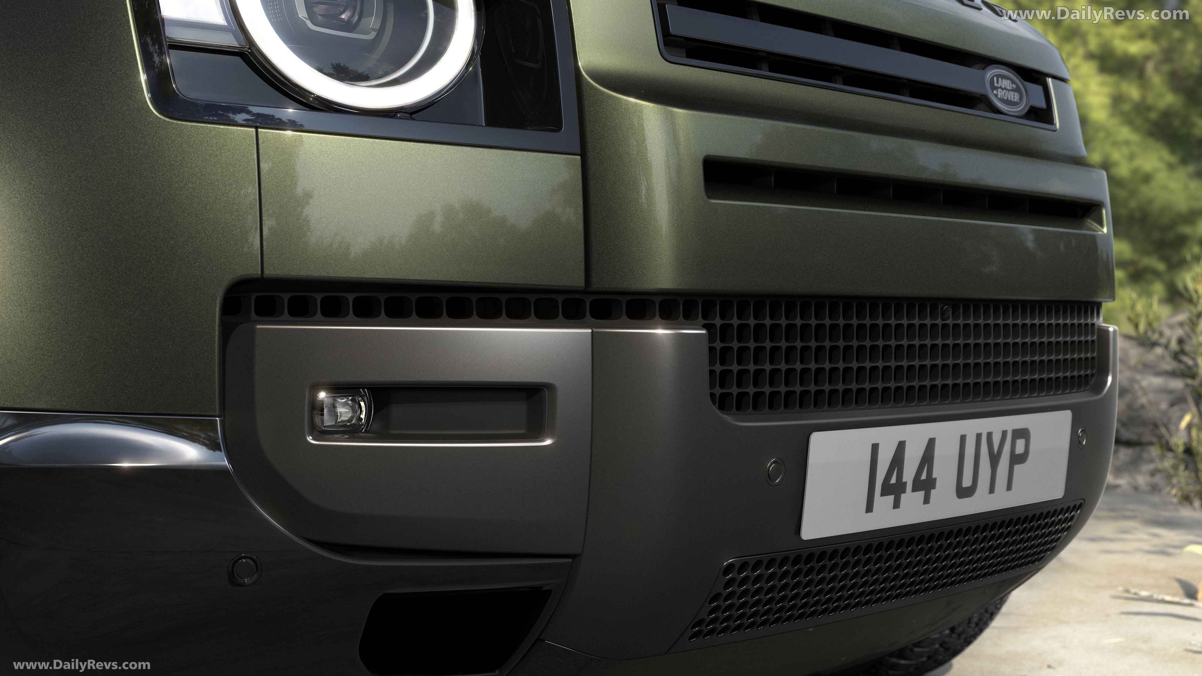 2026 Land Rover Defender 110 Octa Woolstone Green A Diamond In The 2026-land-rover-defender-110-octa-woolstone-green-a-diamond-in-the